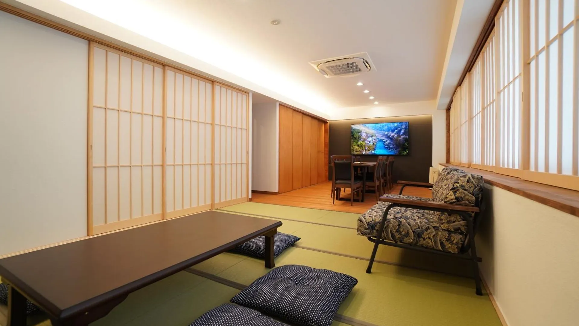 Apartment Bird Hostel Kyoto Japan